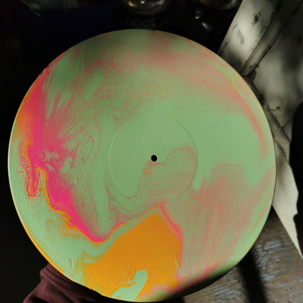 3/40$ Abstract Art Paint - Recycle Vinyl Record - Picture 2 of 3